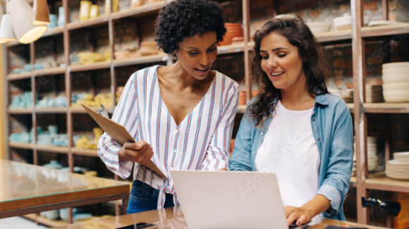 Retail et Intranet : créer du lien entre le siège et vos magasins